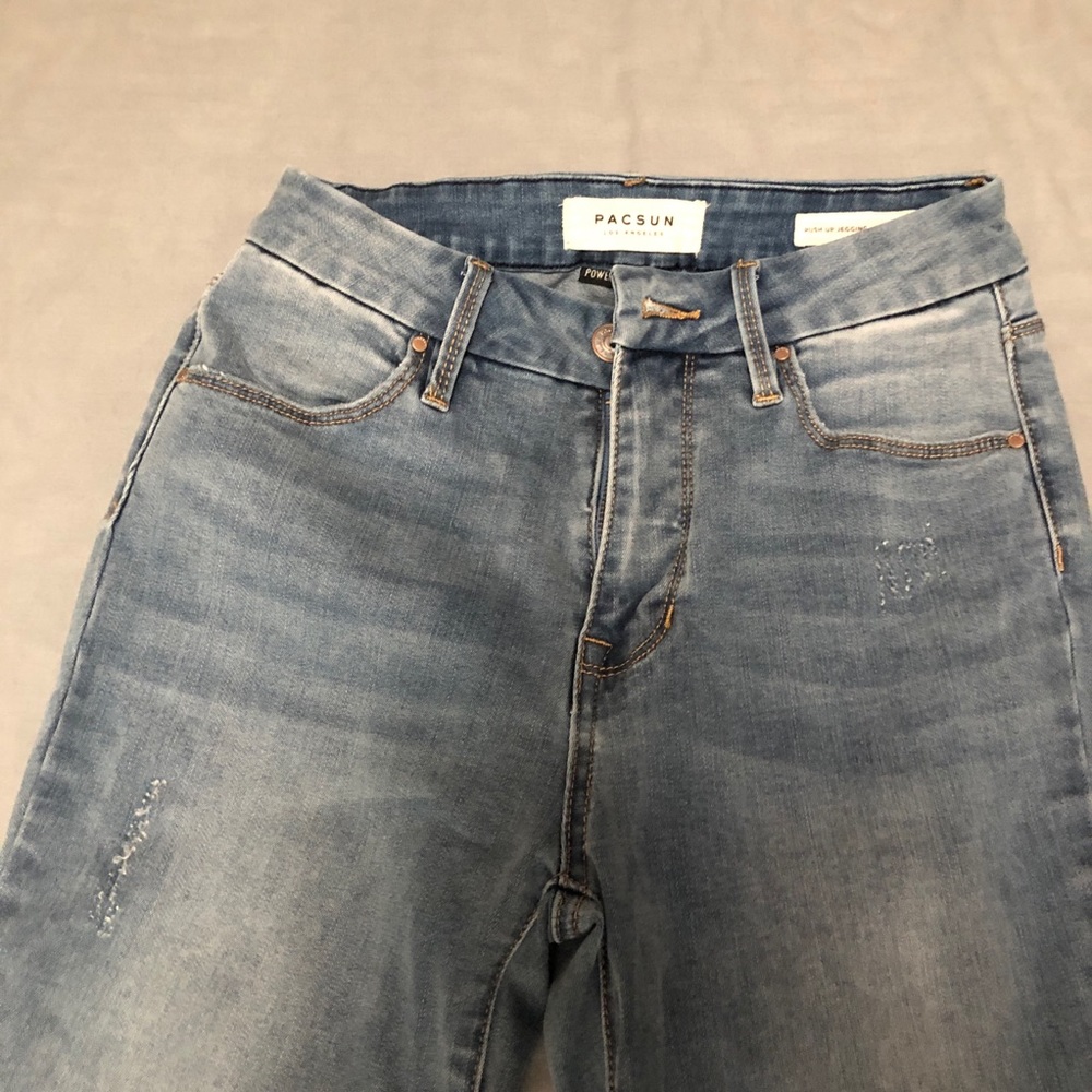 Jeans - Picture 3 of 6
